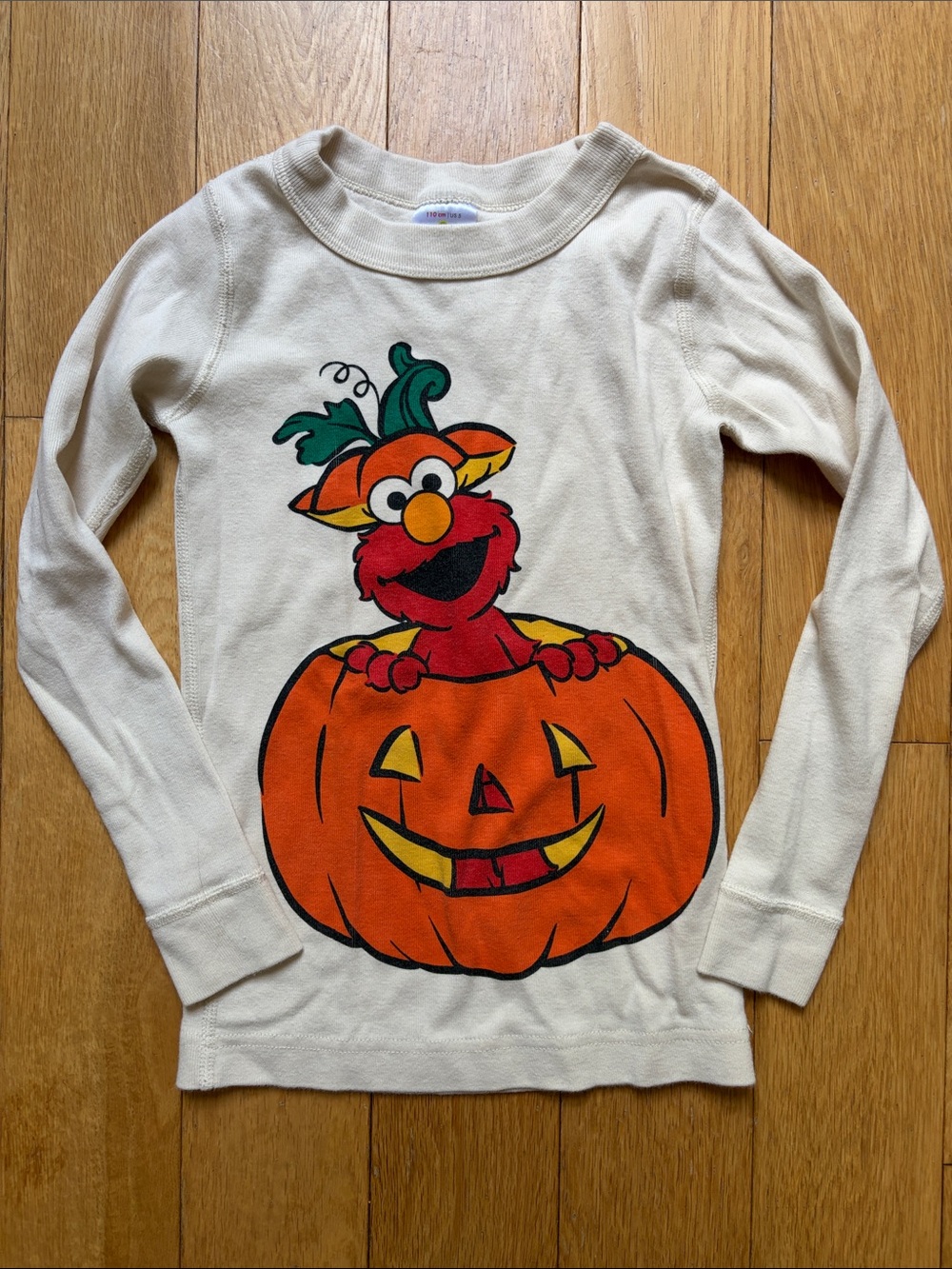 Hanna Andersson 🎃Cream Pumpkin Elmo Pajama Set with Orange & Red Accents - Picture 2 of 4